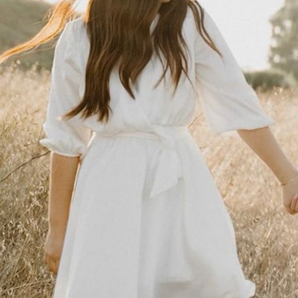 White Long Sleeve Satin Dress with Waist Ribbon